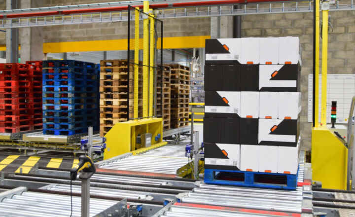 Scott Automation | Multi-phase palletising and pallet transport…
